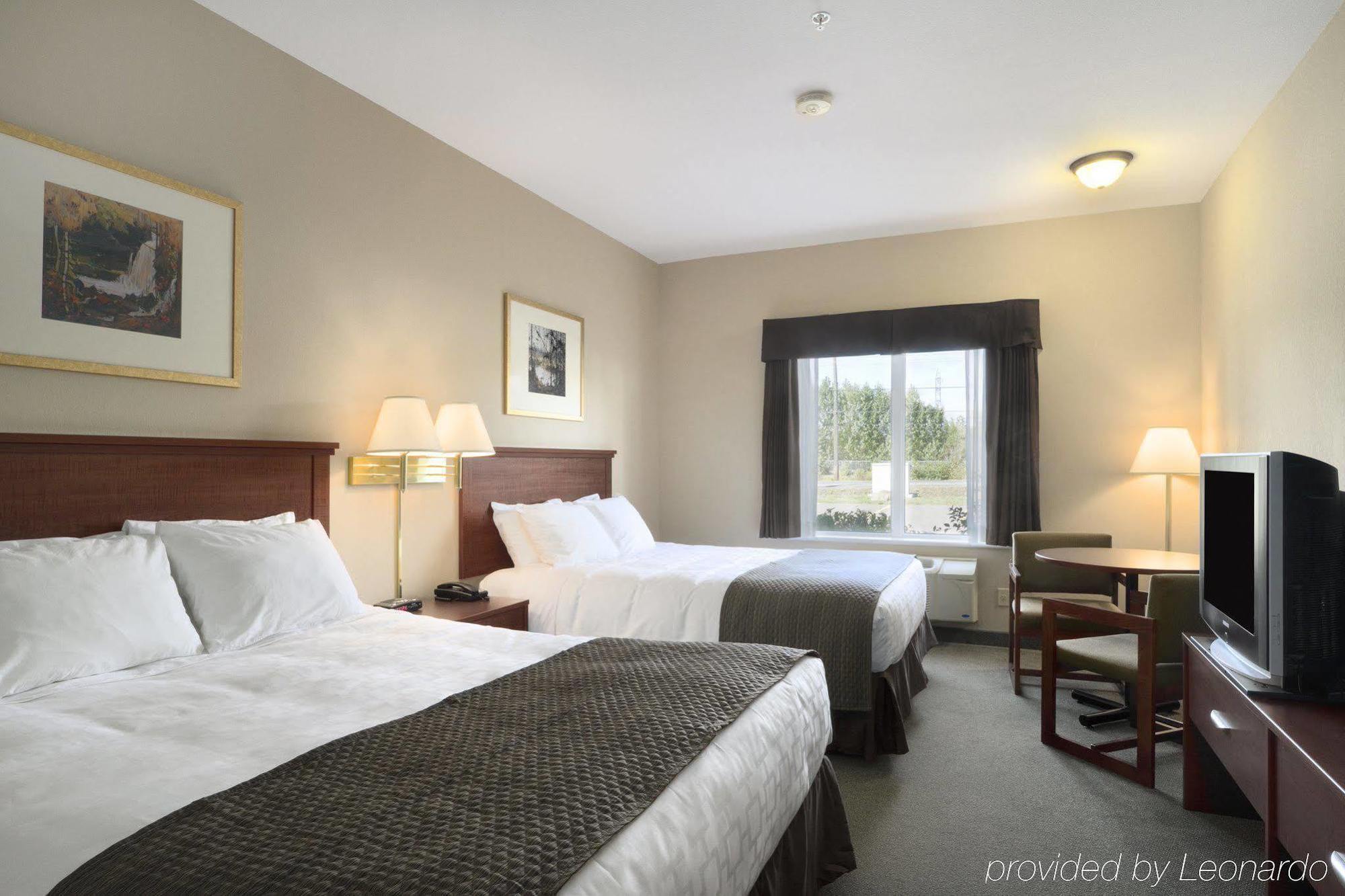Days Inn By Wyndham Thunder Bay North Екстер'єр фото